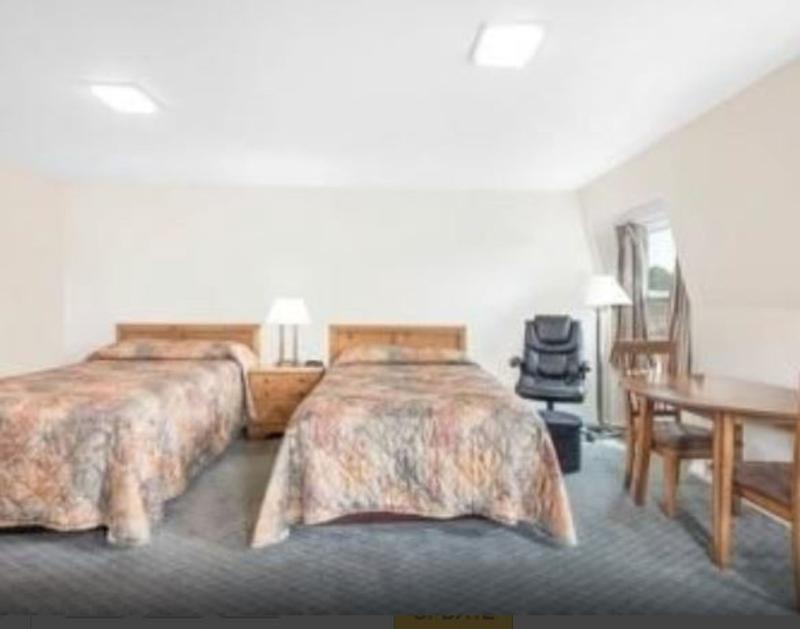 Travelodge By Wyndham New Philadelphia Exteriér fotografie